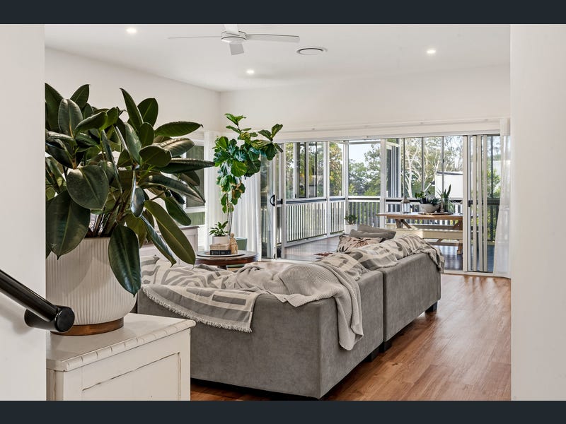 68 East Street, Redwood
