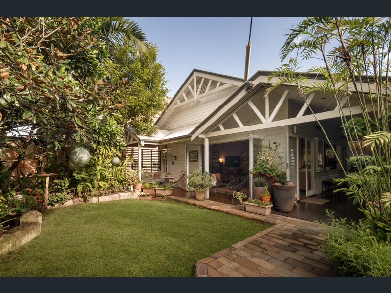 9 Llewellyn Street, New Farm