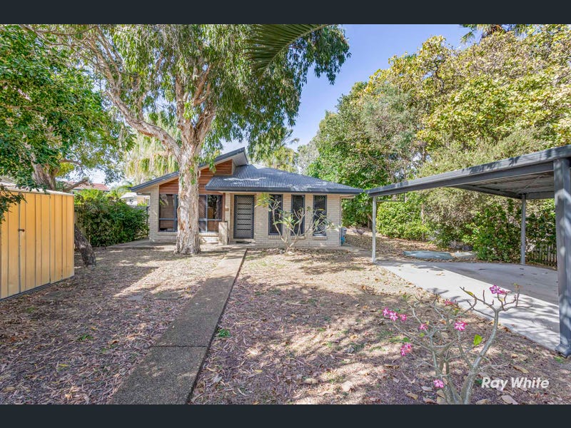 999 Scenic Highway, Kinka Beach