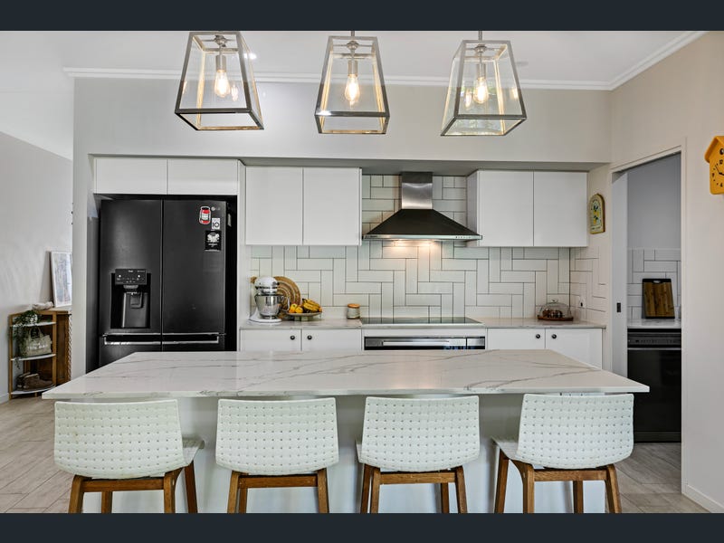 15 Esprit Cresent, Birtinya