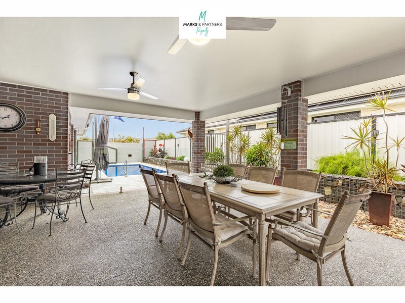12 Mahalo Road, Booral