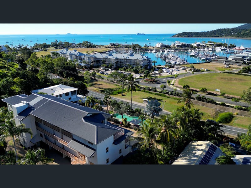 17/14 Hermitage Drive, Airlie Beach