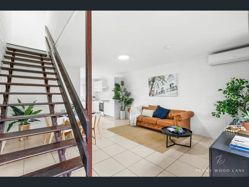 4/18 Meadow Street, North Mackay