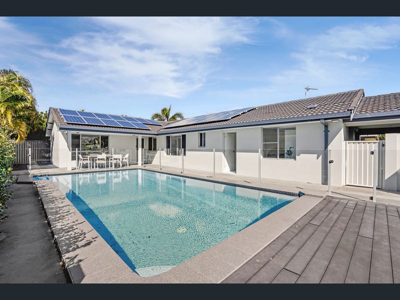 87 Oceanic Drive, Mermaid Waters