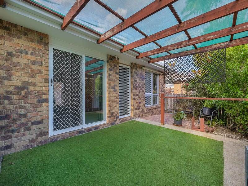 3/102 Amarina Avenue, Mooloolaba