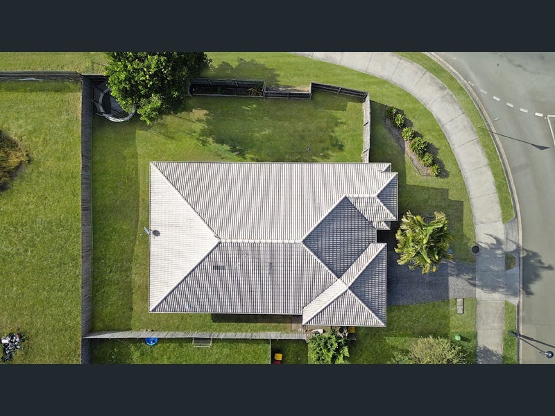 2 Lachlan Street, Gleneagle