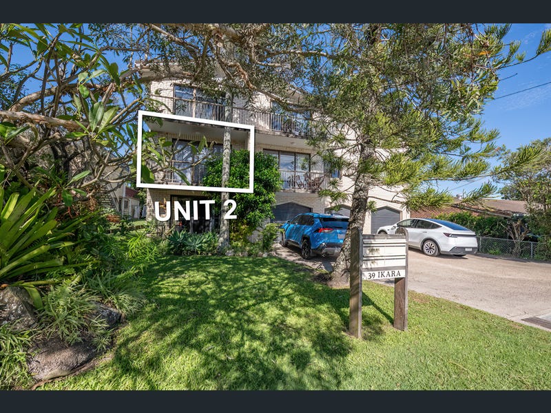 2/39 Goonawarra Drive, Mooloolaba