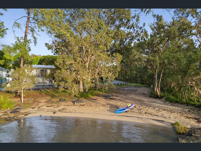 35 Urunga Parade, Boreen Point
