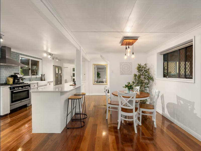3 Cornwall Court, Bellbird Park