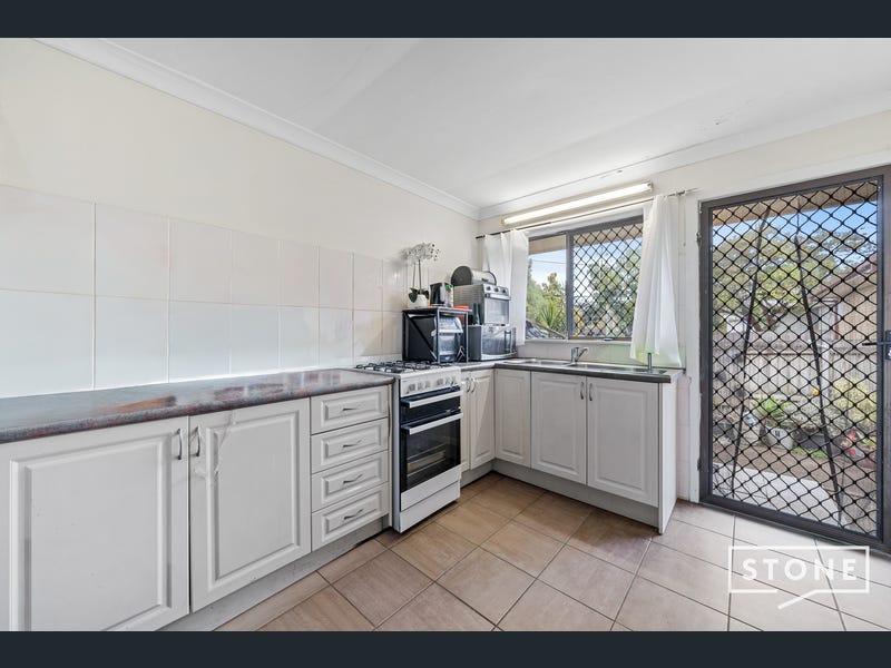 1/80 Ewing Road, Woodridge