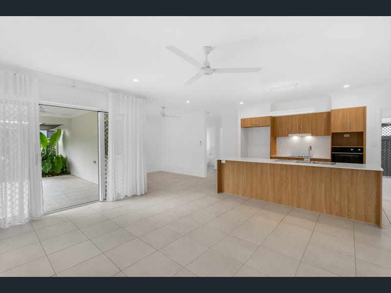 11 Monarch Avenue, Bentley Park