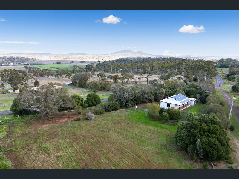 8 Magpie Lane, Gowrie Junction