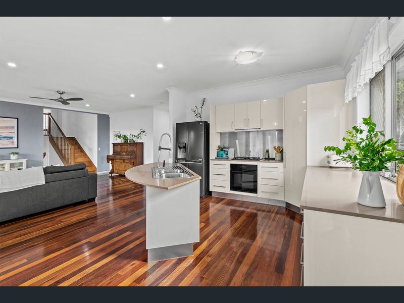17 Evergreen Street, Mitchelton