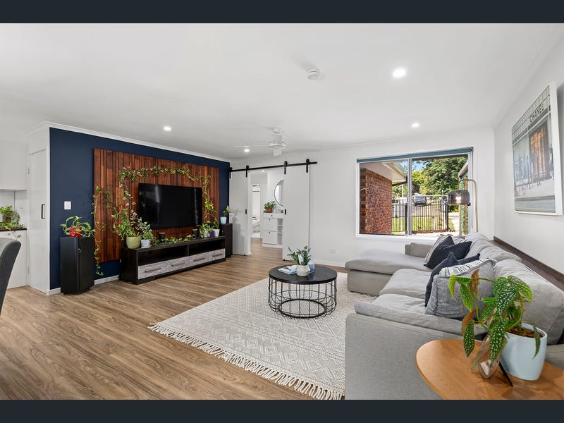 27 Wairoa Drive, Strathpine