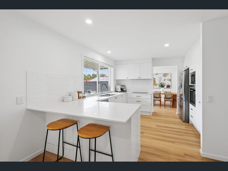 18 Shepton Crescent, Mudgeeraba