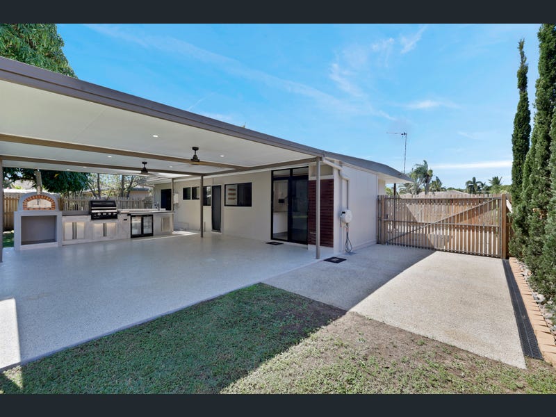64 Pacific Drive, Blacks Beach
