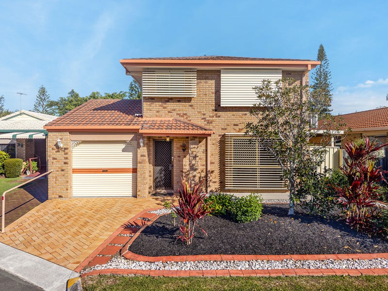 32/2 Wattle Road, Rothwell