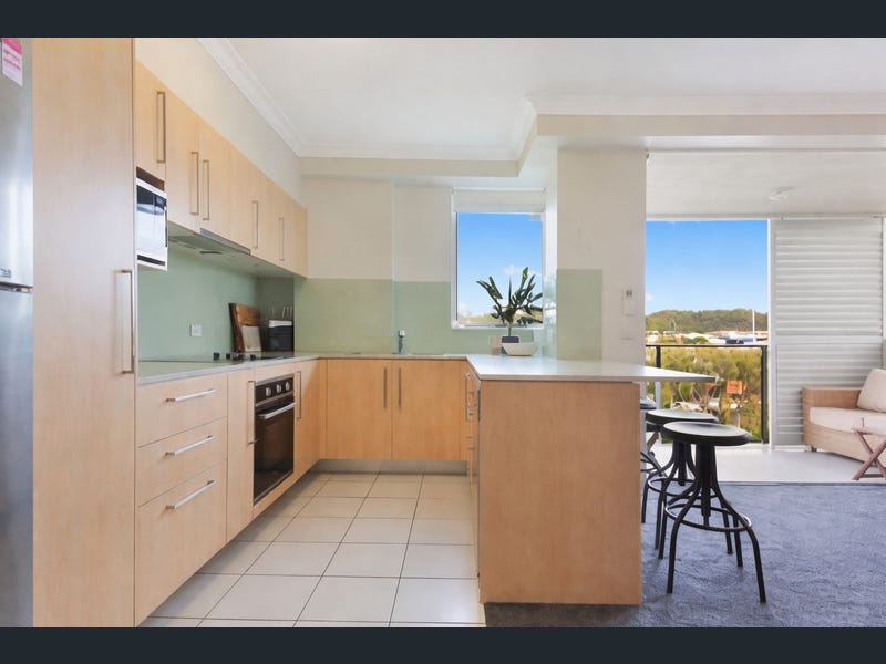 1406/12-14 Executive Drive, Burleigh Waters