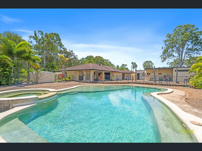 759 River Heads Road