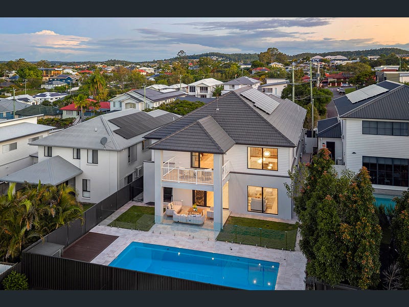 62 Brisbane Avenue, Camp Hill