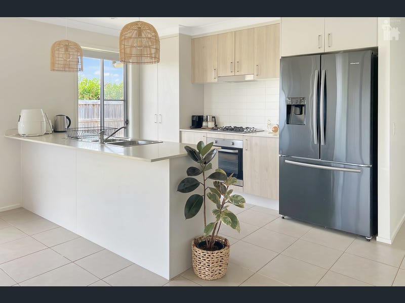 35 Santa Maria Avenue, Urraween
