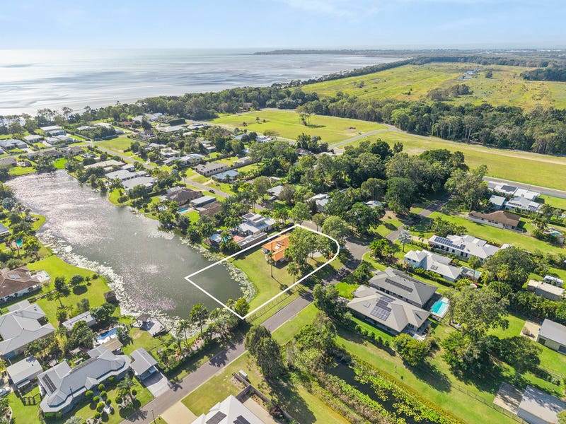 8 Eagle Beach Parade, Dundowran Beach