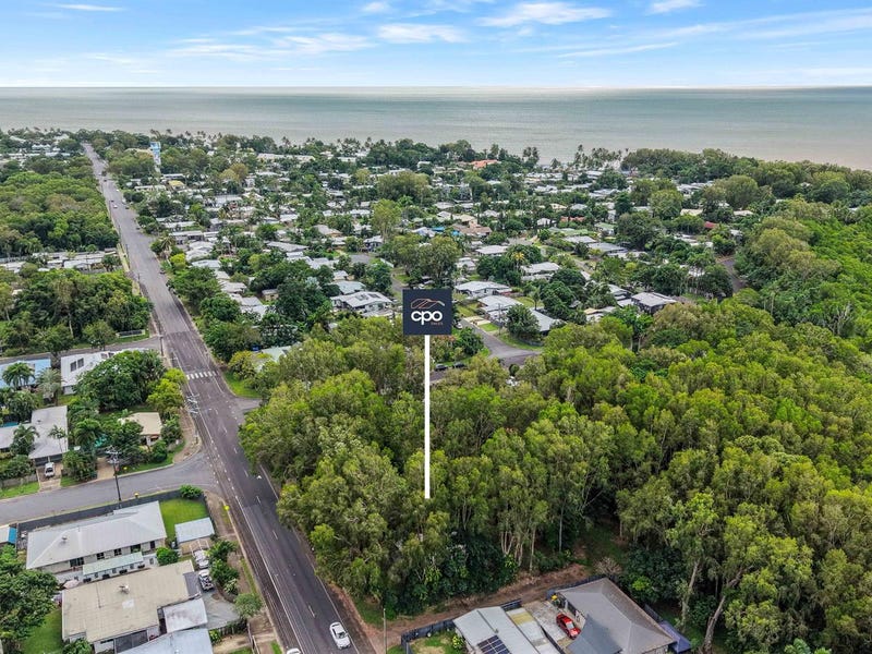 22 Oleander Street, Holloways Beach