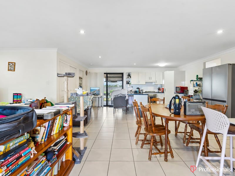 64 Amalfi Drive, Zilzie