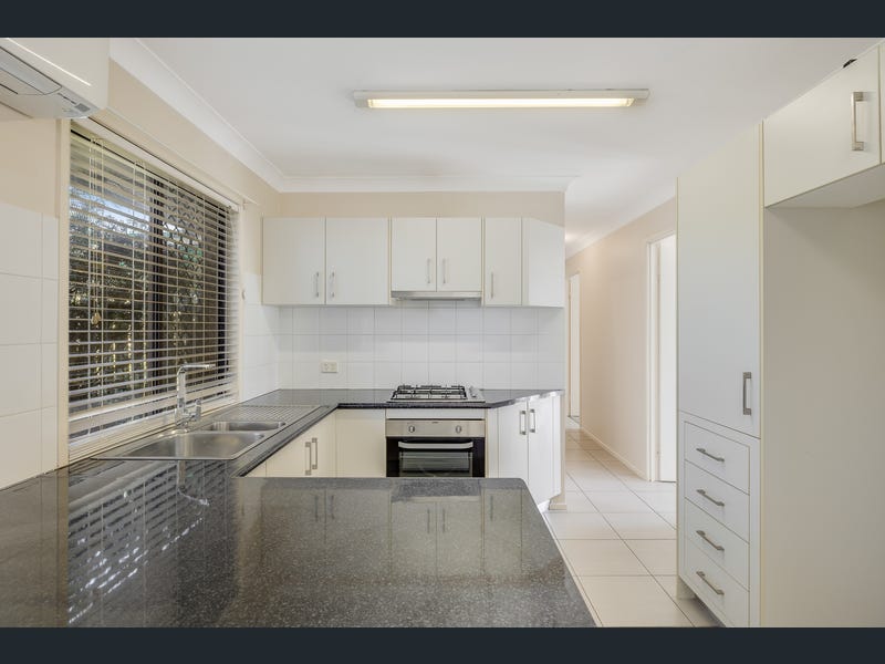 12 Nugent Crescent, Wilsonton