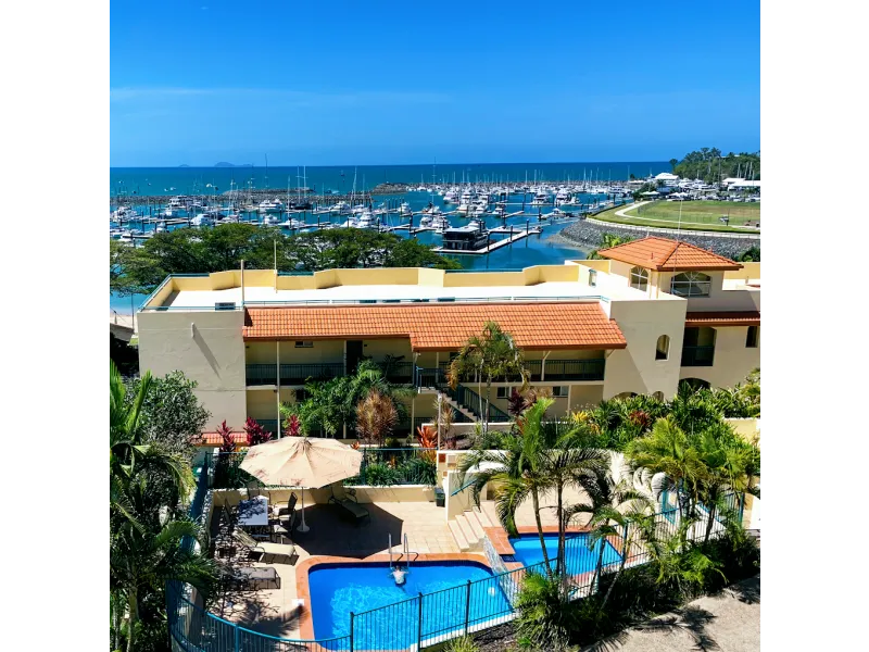 1/115 Shingley Drive, Cannonvale