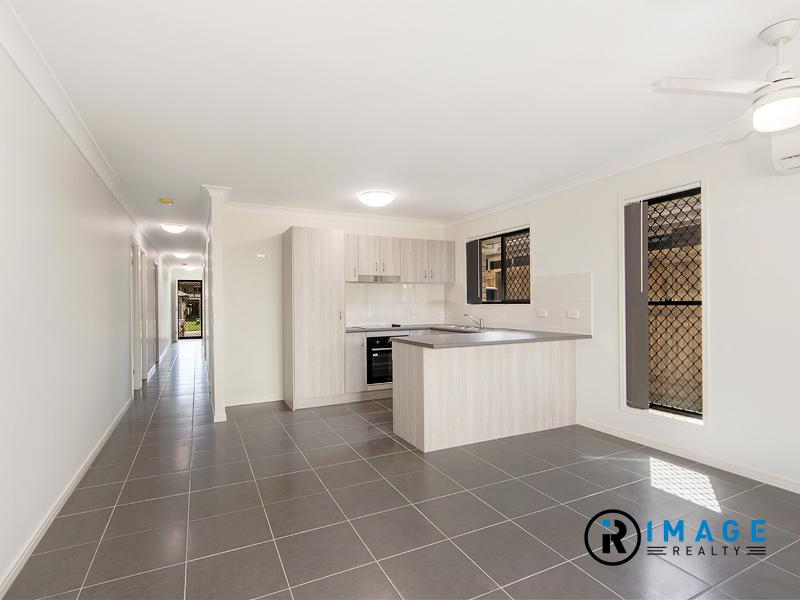 1 & 2/8 Sunrise Court, Loganlea