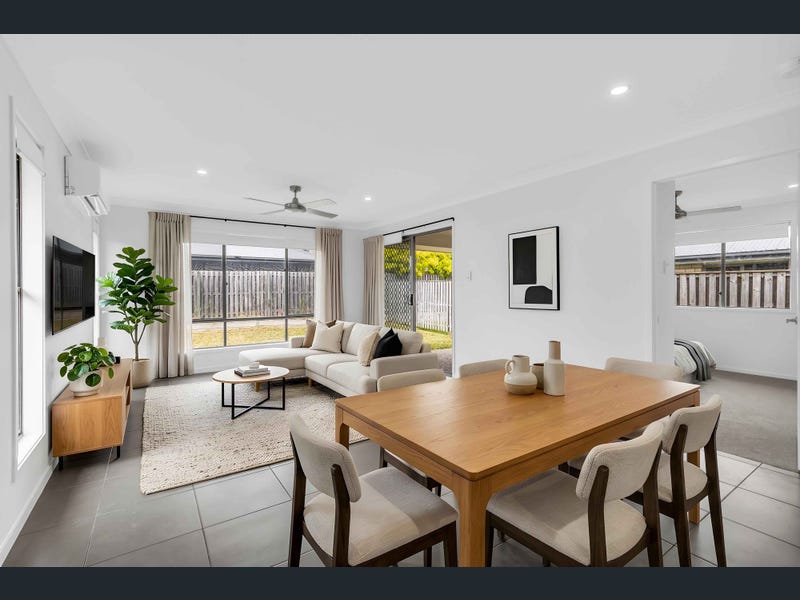 7 Bayes Road, Logan Reserve