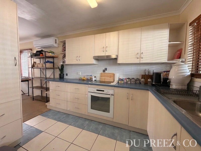2/13 Balyata Street, Warana