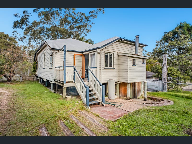 24 Charlotte Street, Blackstone