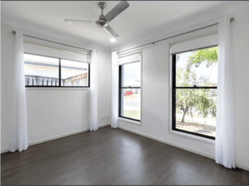 17 Newport Parade, Blacks Beach