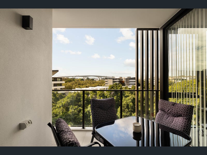 20503/320 Macarthur Avenue, Hamilton