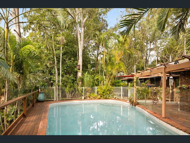 18 Pinkwood Street, Bellbowrie