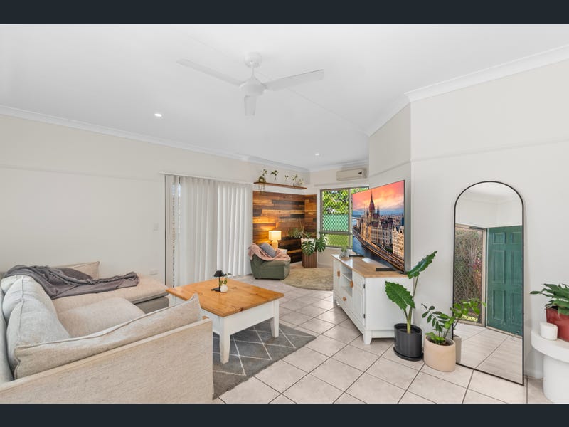 45 Boronia Drive, Annandale