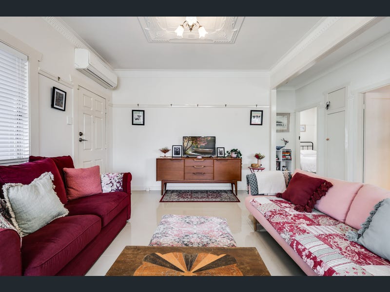 42 Ramsay Street, South Toowoomba