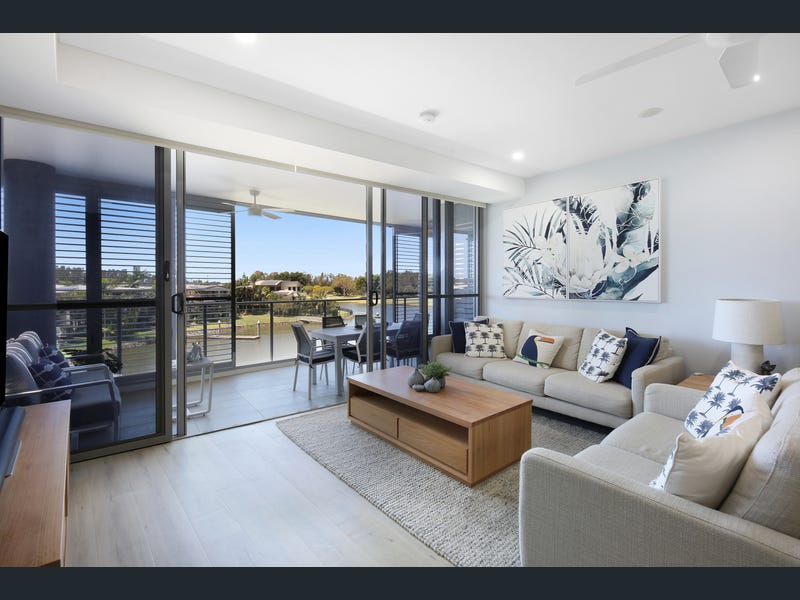 132/135 Lakelands Drive, Merrimac
