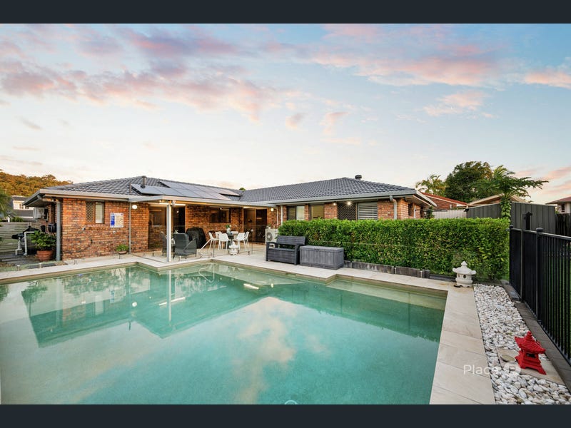 19 Risdon Street, Carindale