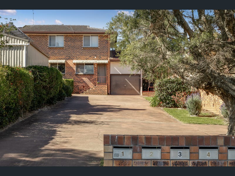 4/8 John Street, East Toowoomba