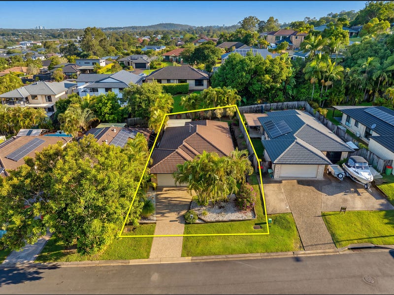 12 Kosrae Street, Pacific Pines