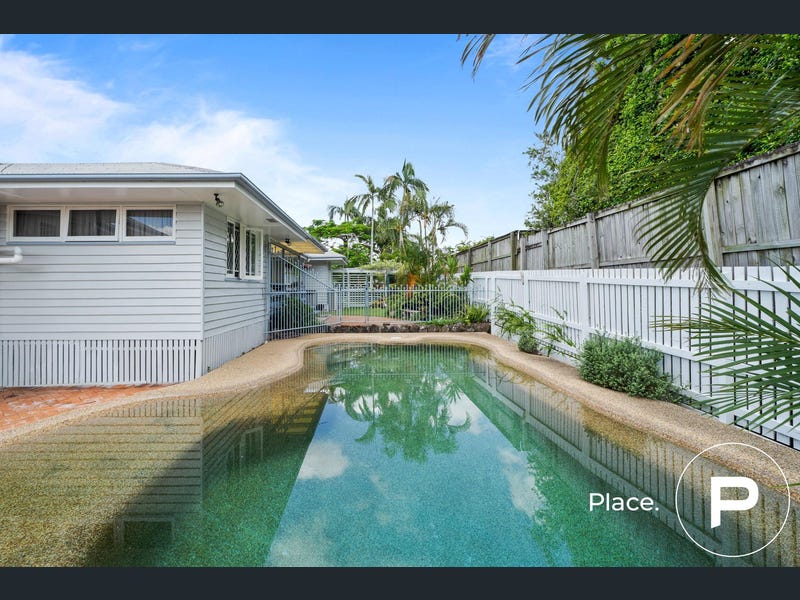 65 Camelot Street, Tennyson