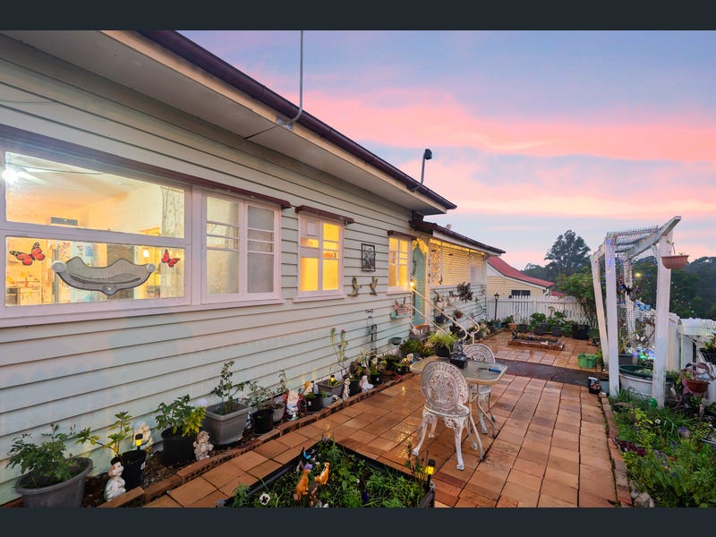 2 Eastwood Street, North Ipswich