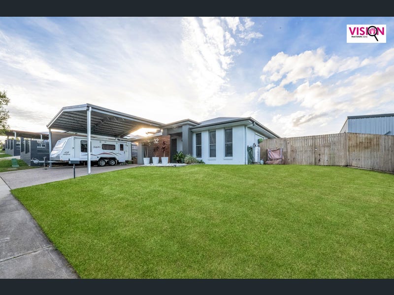 32 Dobinson Street, Bucasia