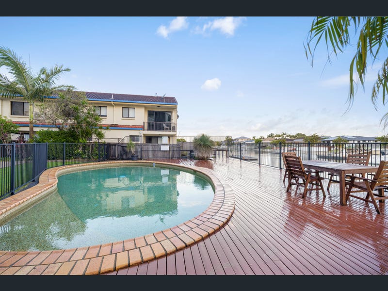 4/91 Goonawarra Drive, Mooloolaba