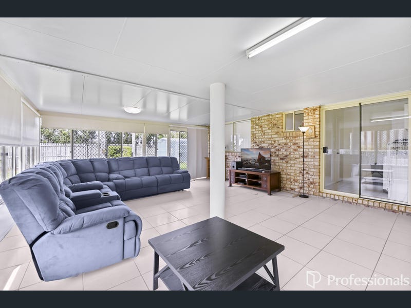 4 Robyn Court, Ooralea