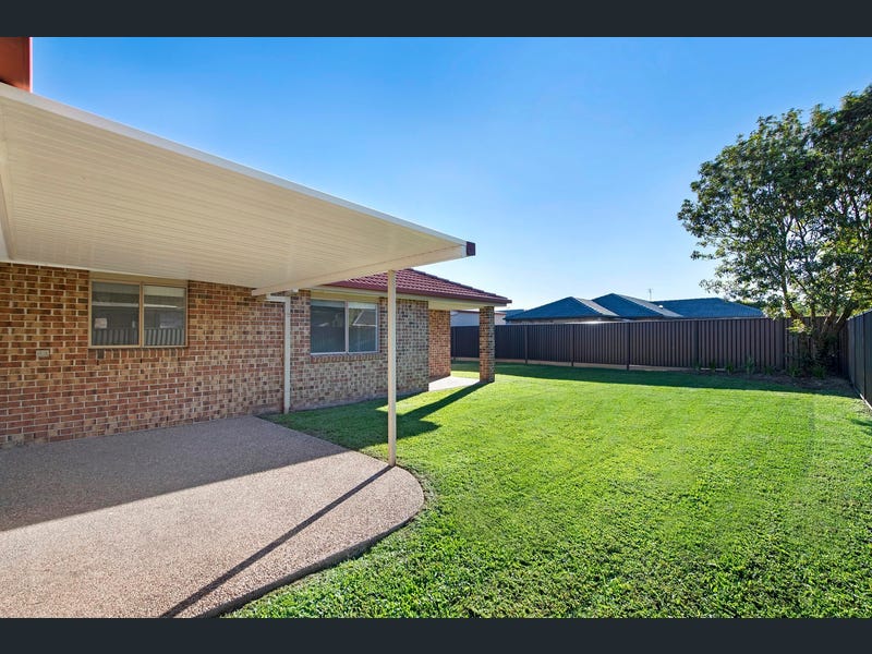 16 Chippendale Crescent, Currumbin Waters