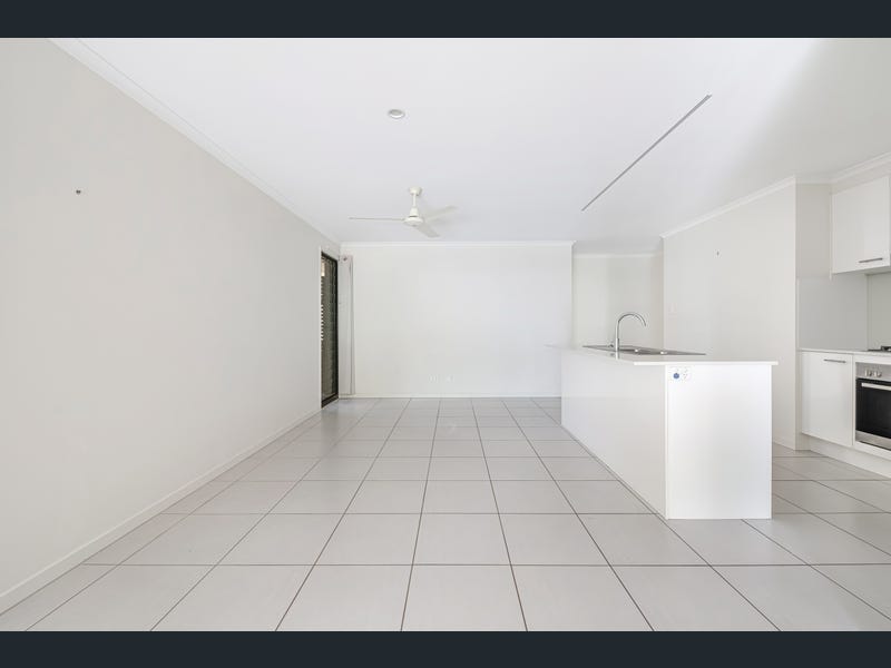 1/1 Crows Ash Place, Kuluin